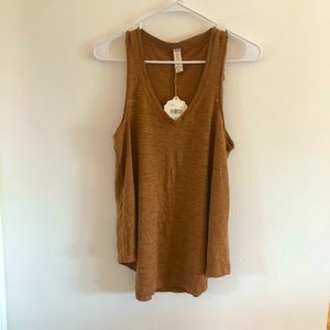 NWT Altar’d State V-neck Lightweight Orange-Brown Tank Top!